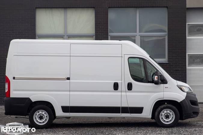 Fiat Ducato 2.3 L2H2 *ŚREDNI* Professional - 3