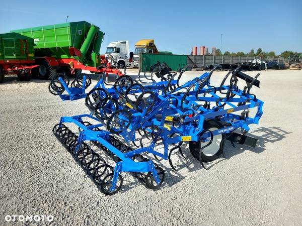 New Holland Agregat uprawowy SBL V370 - 4