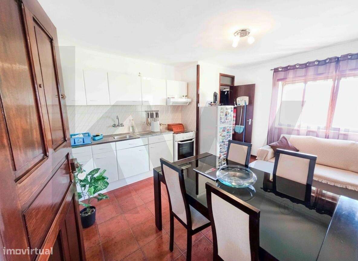 Apartamento T1 Pronto a Habitar com Vista Panorâmica – Bairro do Revol - Grande imagem: 3/15