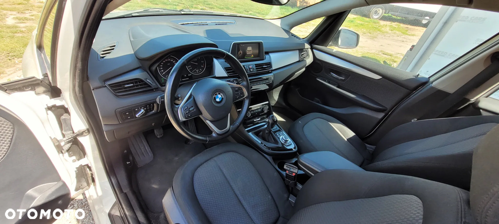 BMW Seria 2 216d Advantage - 11