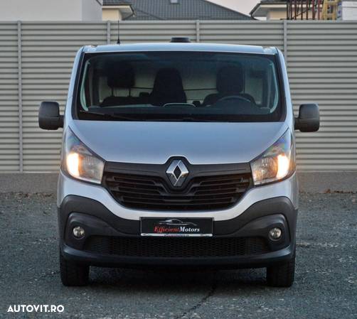 Renault Trafic - 12