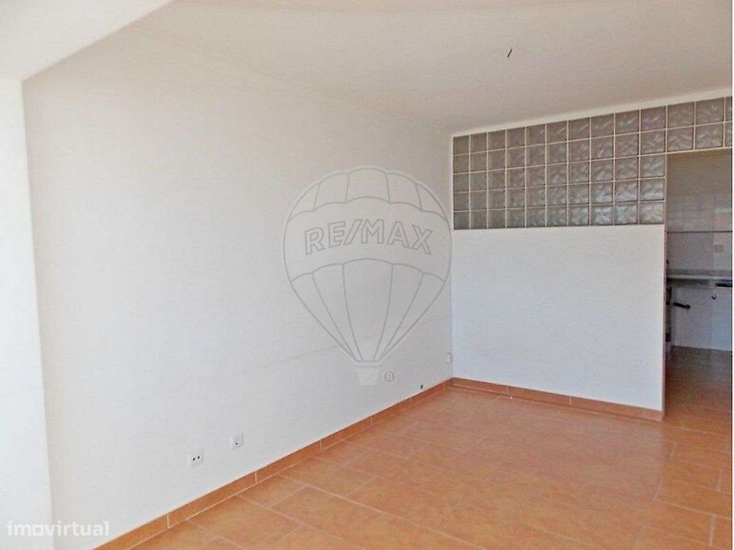 Apartamento T1 para venda - Grande imagem: 2/11