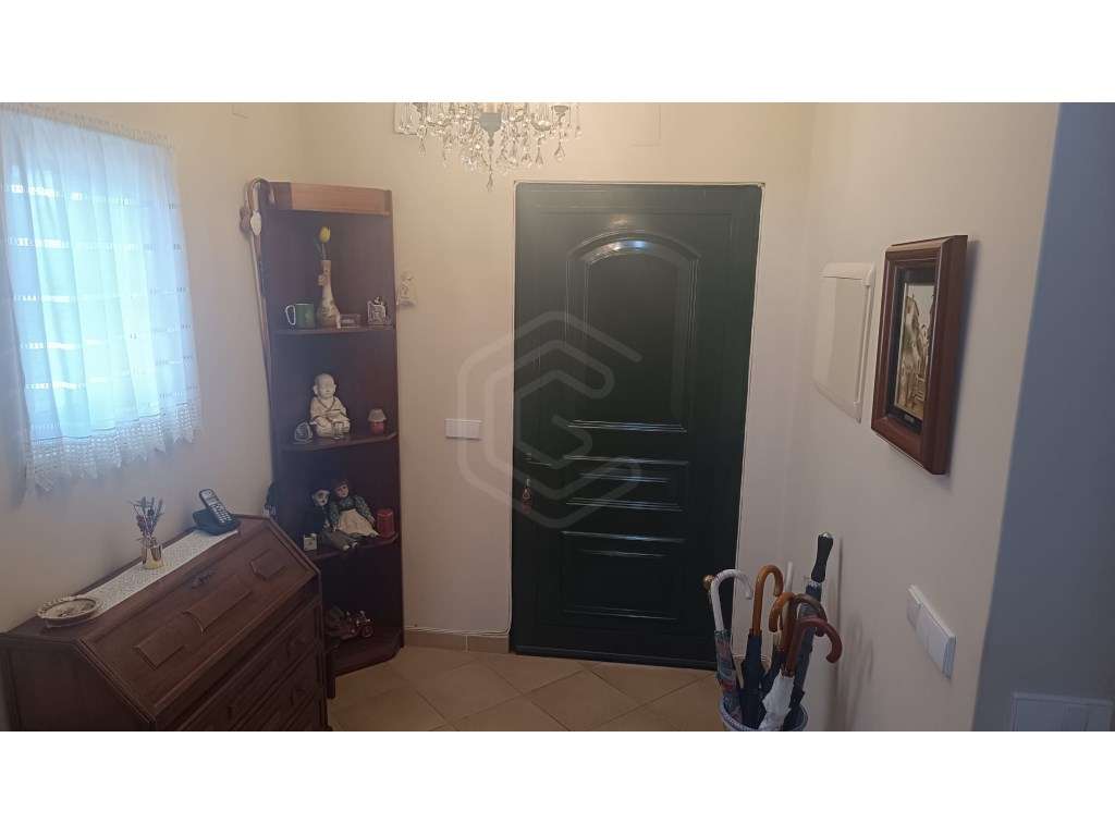 Moradia V4 com Garagem para 4 Carros, Goncinha, Loulé, Algarve-22