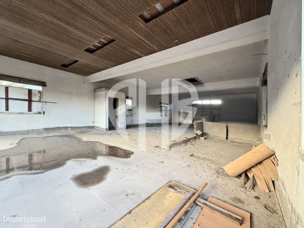 Moradia T3 + Área Terreno 4.150m2 + Atracadouro // P/Recuperar-29