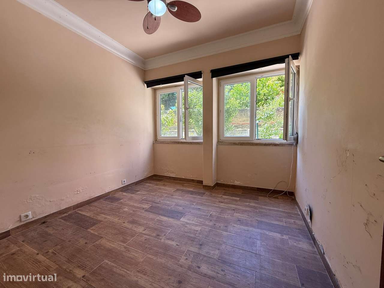 Apartamento T2 na Penha de França em prédio com elevador-10