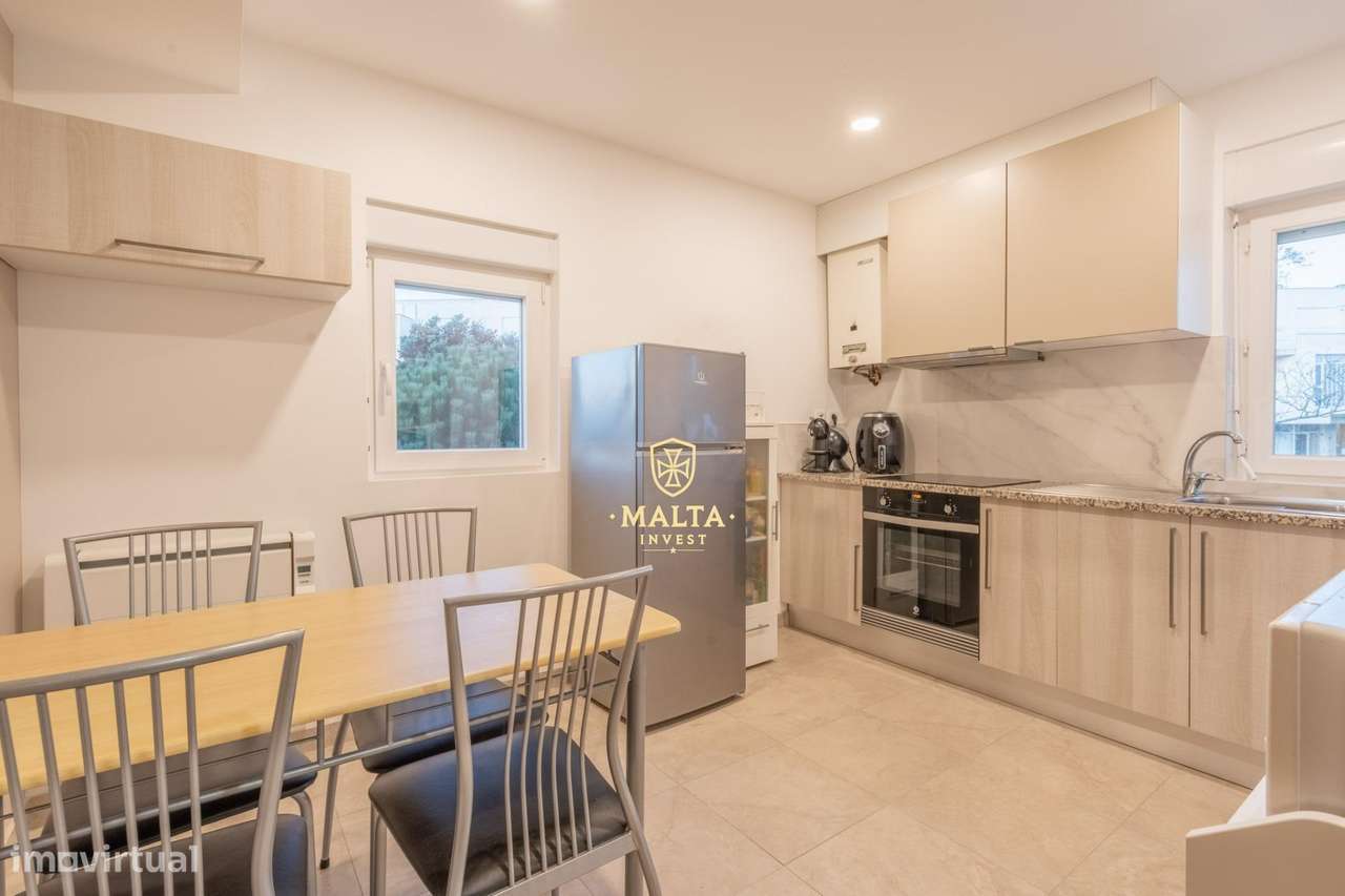 Moradia Bifamiliar com 3 Pisos no Centro de Fão – Esposende-12