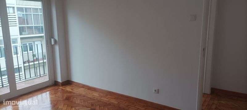 T2 Boas áreas, boas vistas, estação Queluz - Grande imagem: 4/4