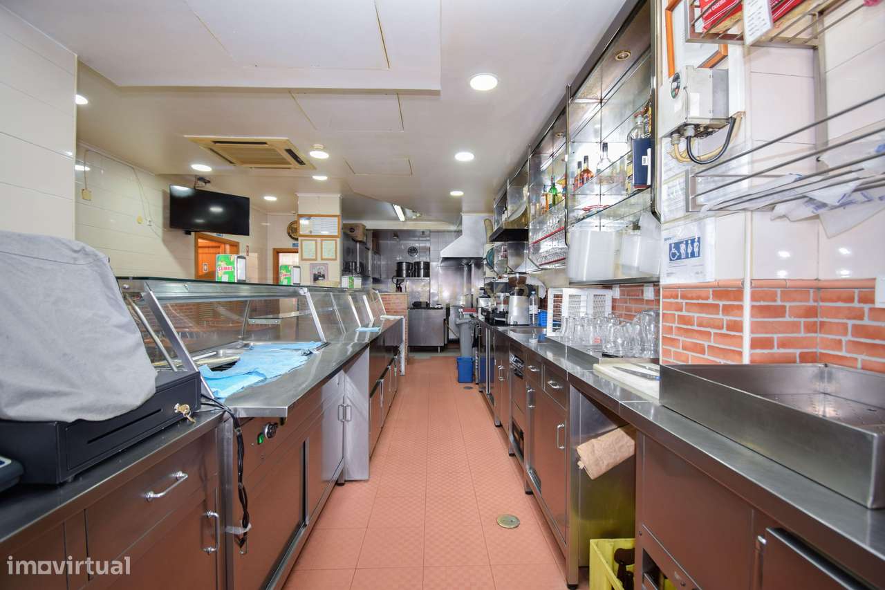 Trespasse - Loja Churrasqueira - Fontes Eiras (Agualva-Cacém) - Grande imagem: 4/18