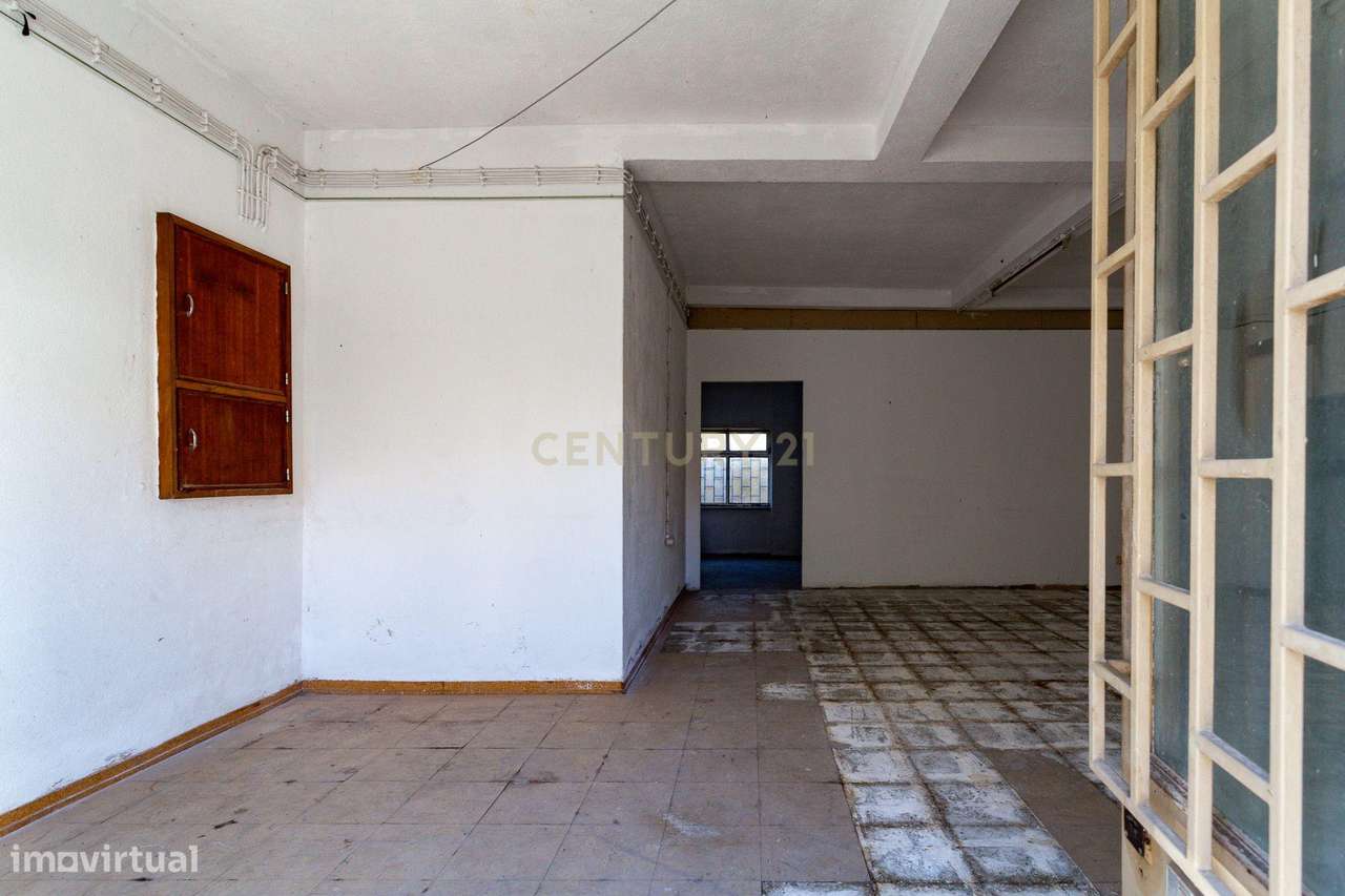 Loja com 61 m² no Bairro do Miratejo – Catujal - Grande imagem: 2/22