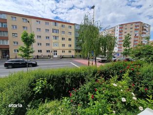 Apartament 3 camere de închiriat, zona Tractorul