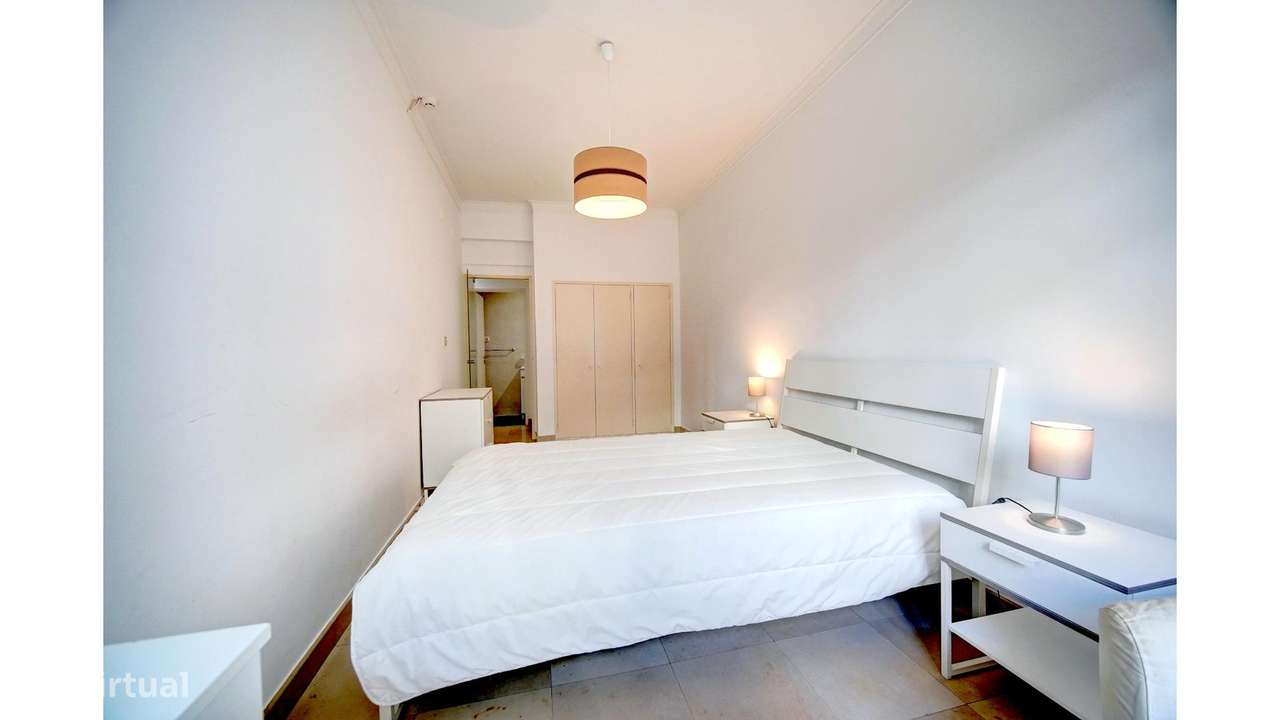 Apartamento T3 em Lisboa com terraço-15