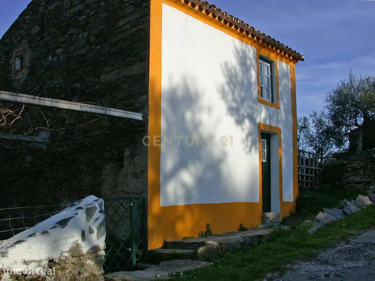 Moradia com 400m2 de terreno - Grande imagem: 3/15