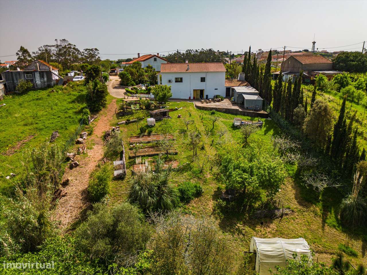 Moradia T3 localizada no Carvalhal, Bombarral-40