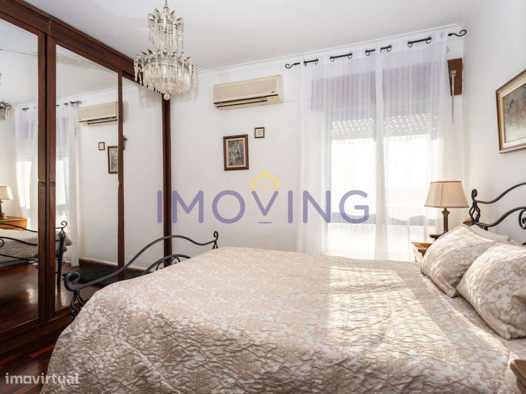 Apartamento T2 com parqueamento e arrecadação no Barreiro-19