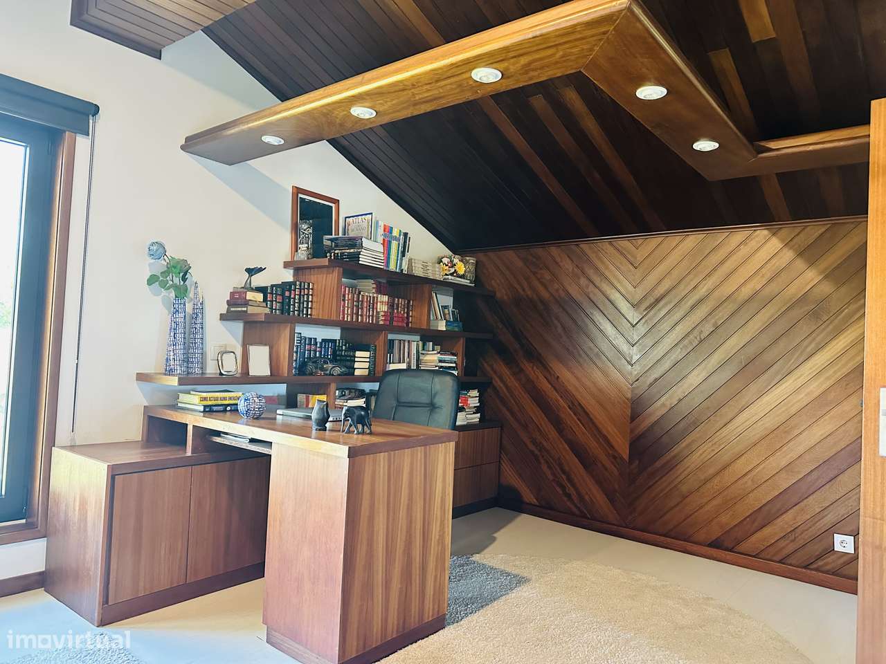 Moradia T4 de charme com grande jardim em zona tranquila-28