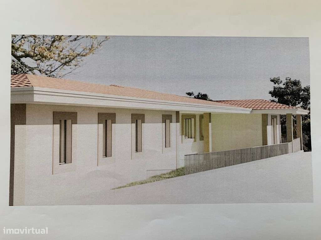 Moradia em fase de construção - Grande imagem: 4/9