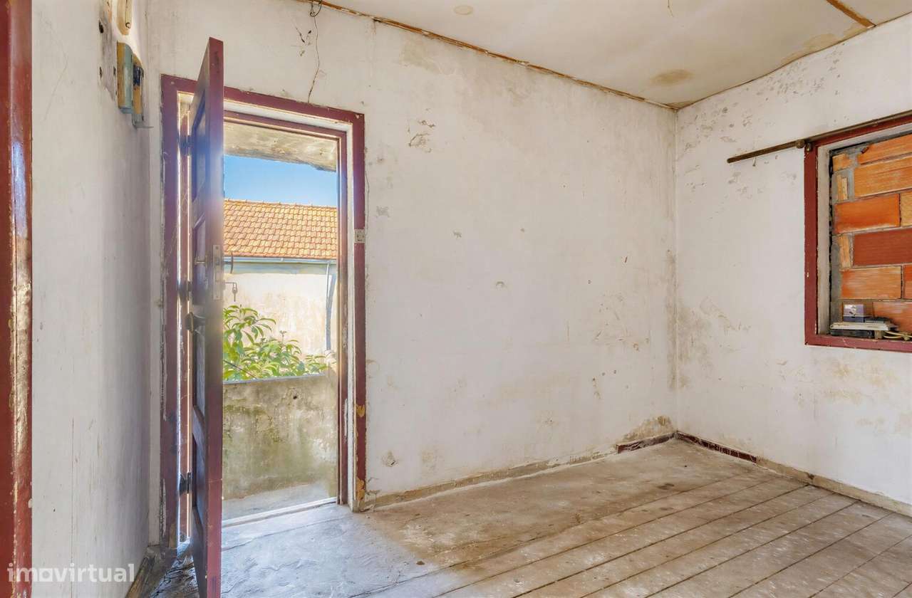 Casa Bifamiliar na Senhora da Hora | 185 m2 | Terreno com Cerca de...-21