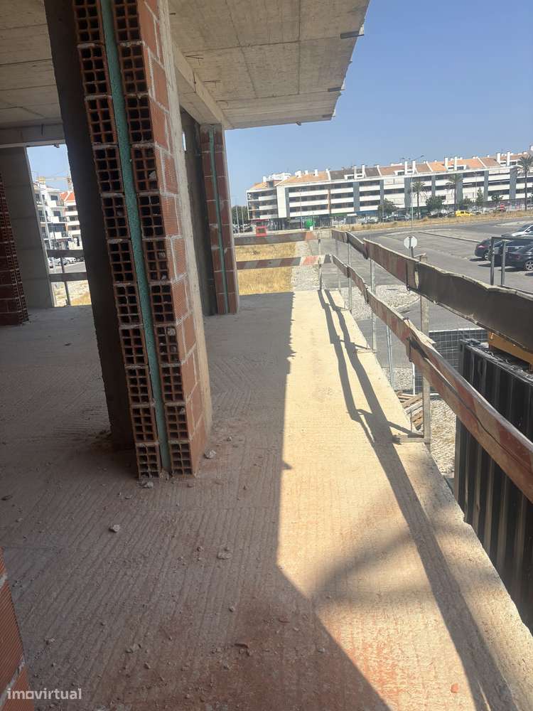 Excelente Apartamento T3 Novo em Pinhal Novo-20