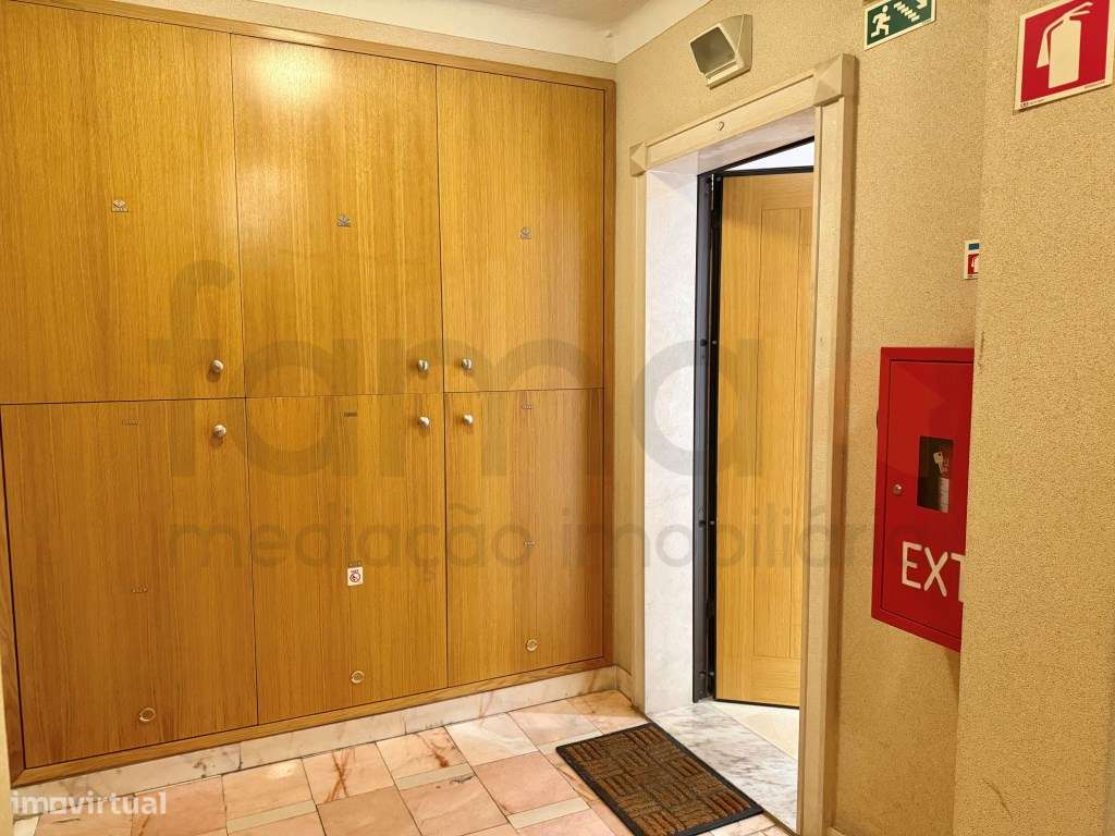 Apartamento T2 com Vista de Mar na Parede - Grande imagem: 4/47