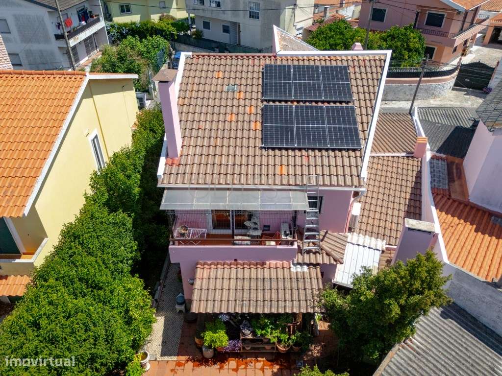 Moradia Independente T3+1 com Jardim Privado, Estúdio e Garagem | C...-31