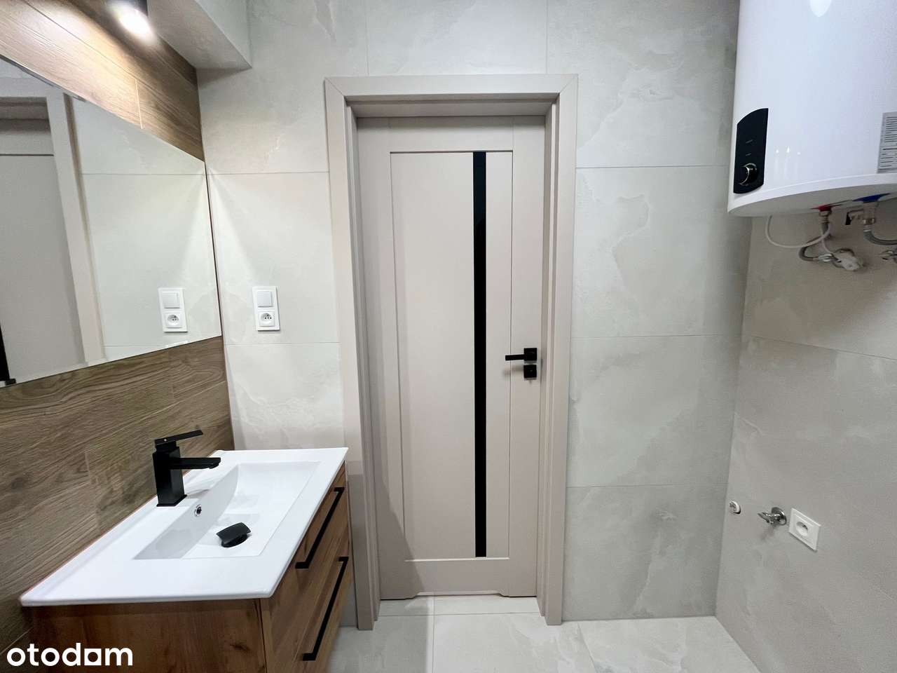 Styl i komfort – świeżo wykończone mieszkanie z niskim czynszem-12