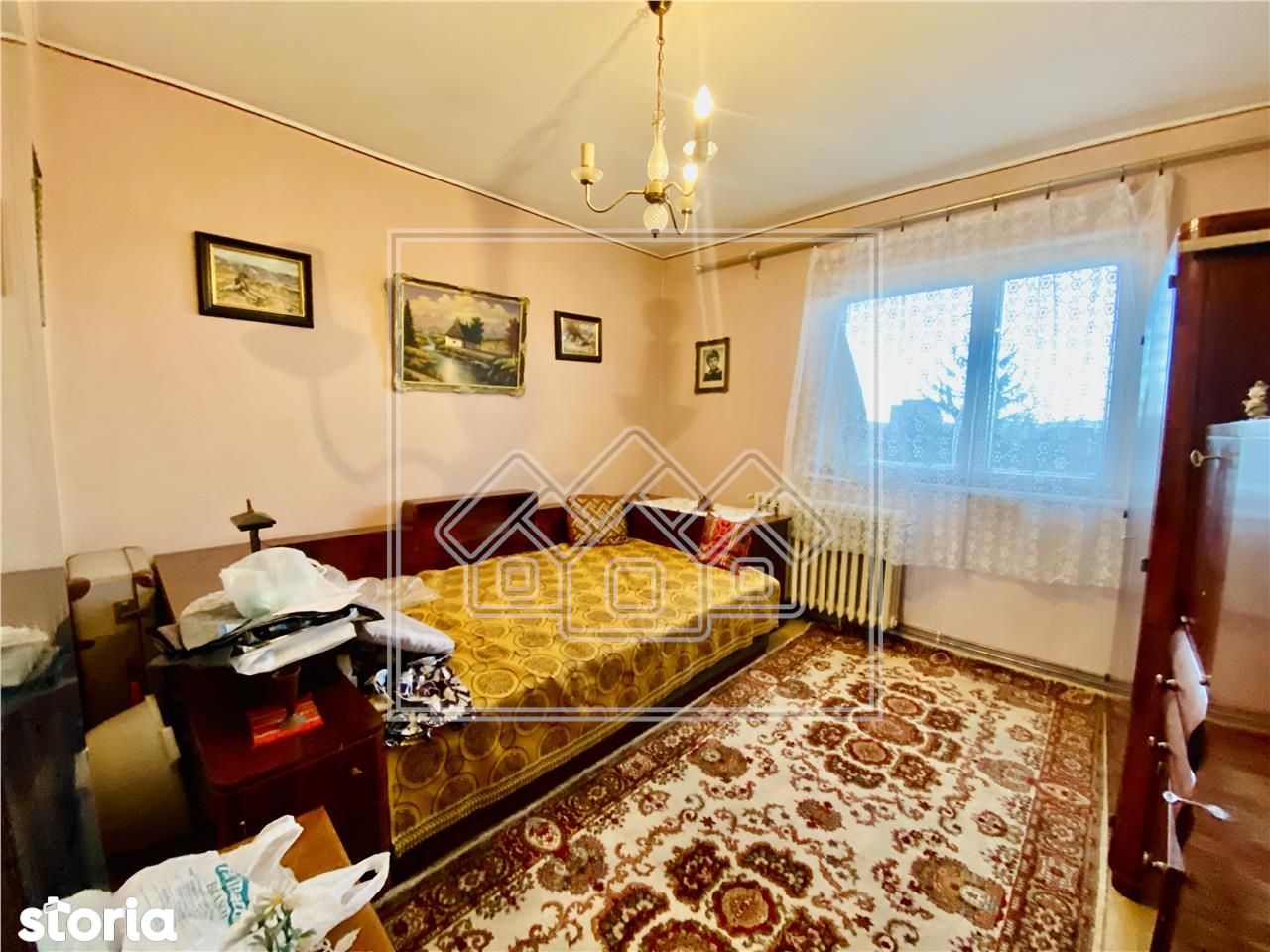 Apartament 4 camere - decomandat, 2 bai, et. 3\/4 - zona Alba Iulia