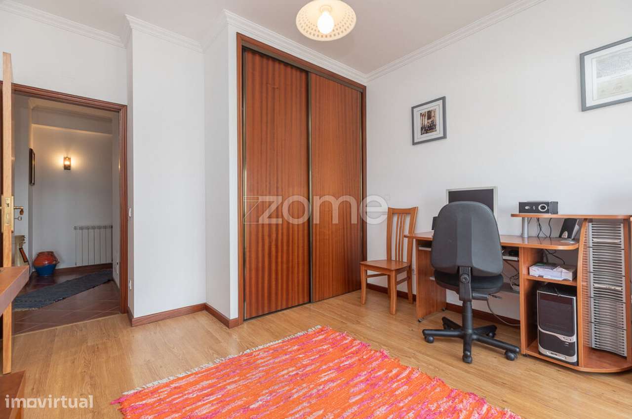 Apartamento T3+2 com Garagem| Cernache, Casconha-21
