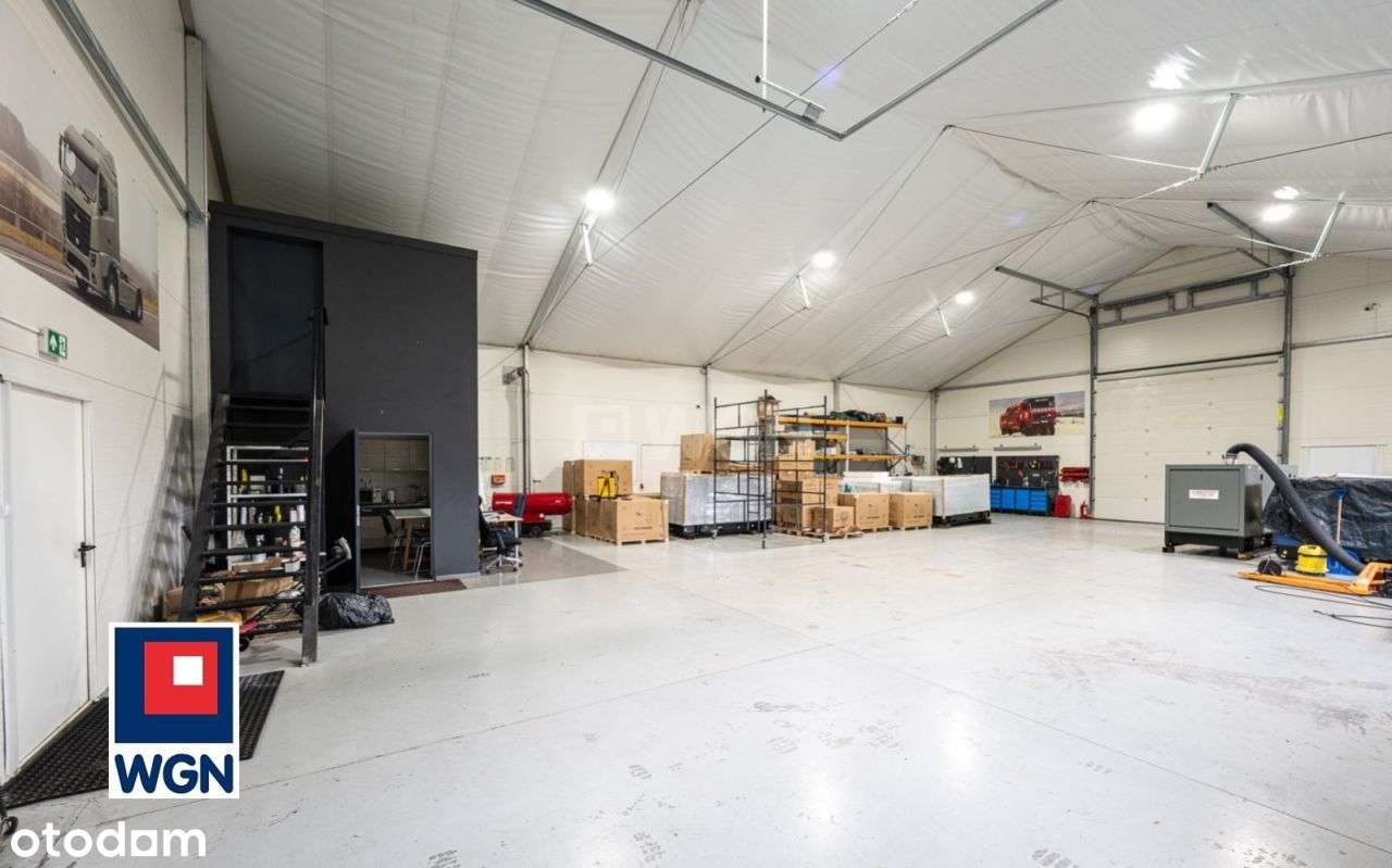 Luksus i funkcjonalność w otoczeniu natury – dom z basenem.-12