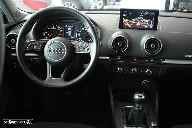 Audi A3 Sportback 1.6 TDI Sport - 32