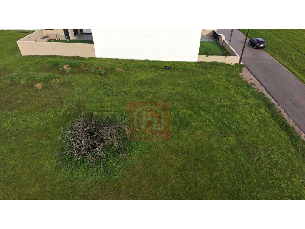 Terreno Urbano para construção com 521 m2 no Montijo-11