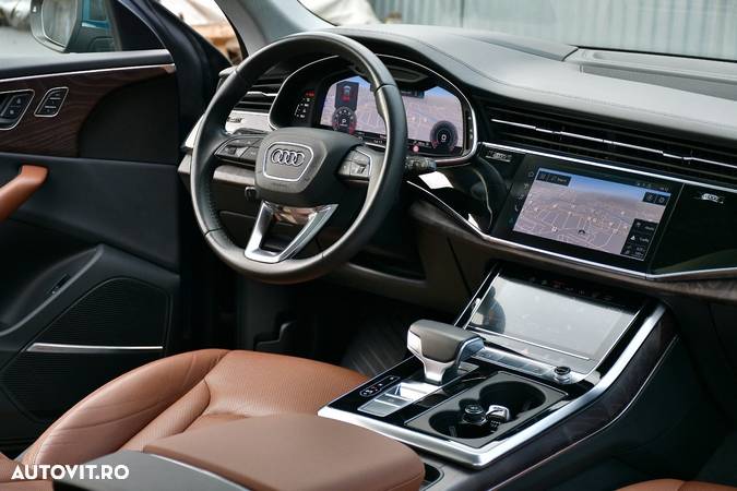 Audi Q8 55 TFSI quattro tiptronic - 14