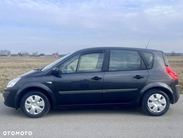 Renault Scenic 1.6 Confort Privilege - 12