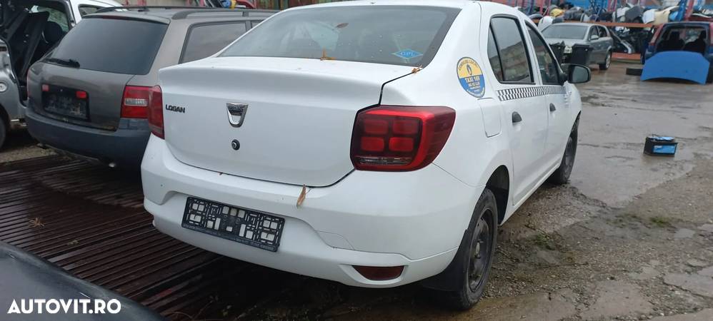 Dezmembram Dacia Logan II 1.0 SCe B4D 400 cutie cod JH3 372 - 1