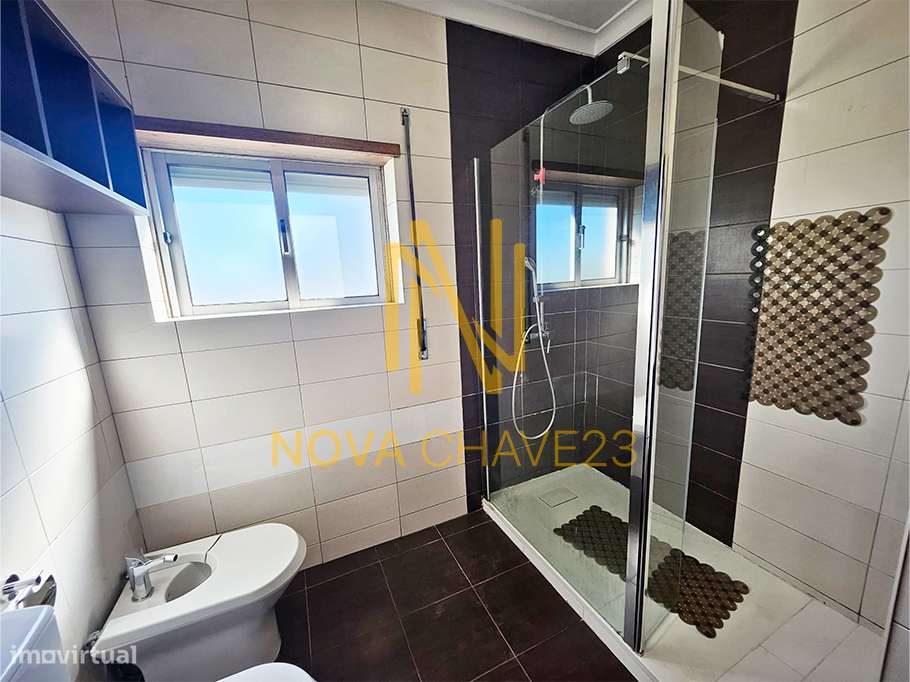 Apartamento T2 no Pendão-16