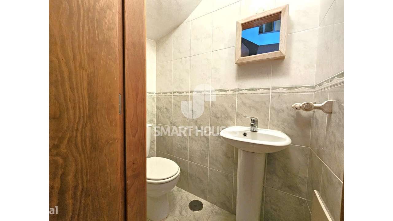 Moradia T3 Caratão c/ terreno junto rio-13