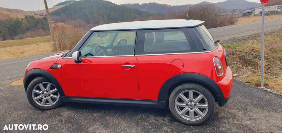 Mini Cooper One - 17