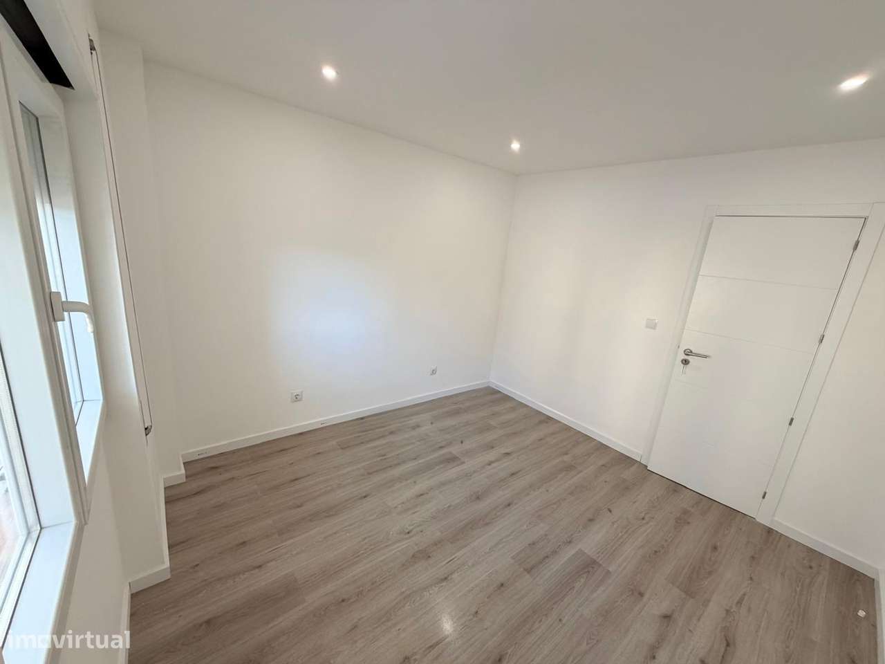 T2 totalmente renovado em Lavradio -  Barreiro-10