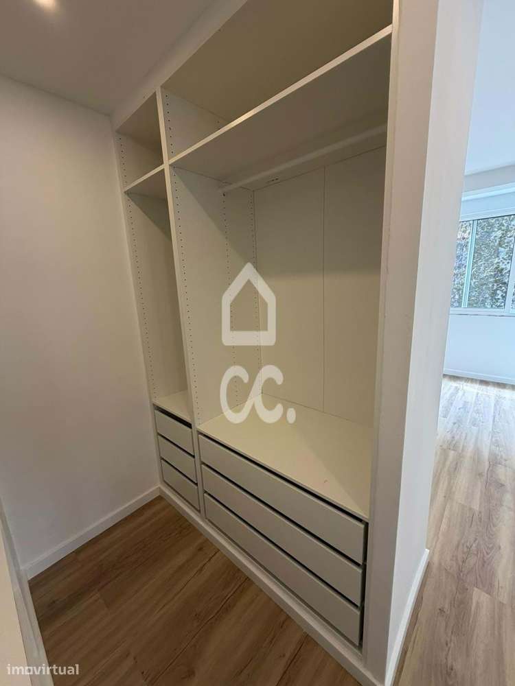 T2 totalmente remodelado na Buraca, Amadora — pronto a habitar-8