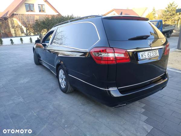 Mercedes-Benz Klasa E 200 CGI BlueEffICIENCY - 12