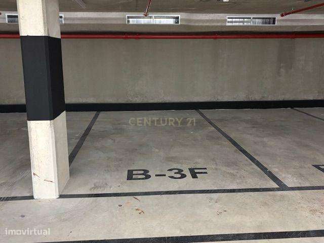 Apartamento T1 com lugar de garagem – Edificio Pharmacia – Cedofeita-10