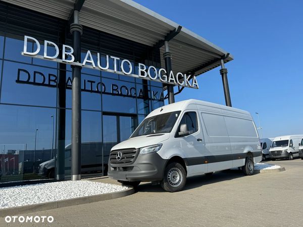 Mercedes-Benz Sprinter 319 - 1