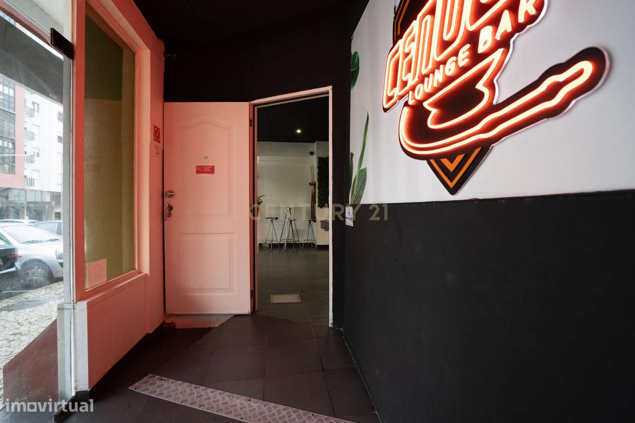 Espaço Comercial Moderno em Loures com Excelente Localização - Trespas - Grande imagem: 4/22