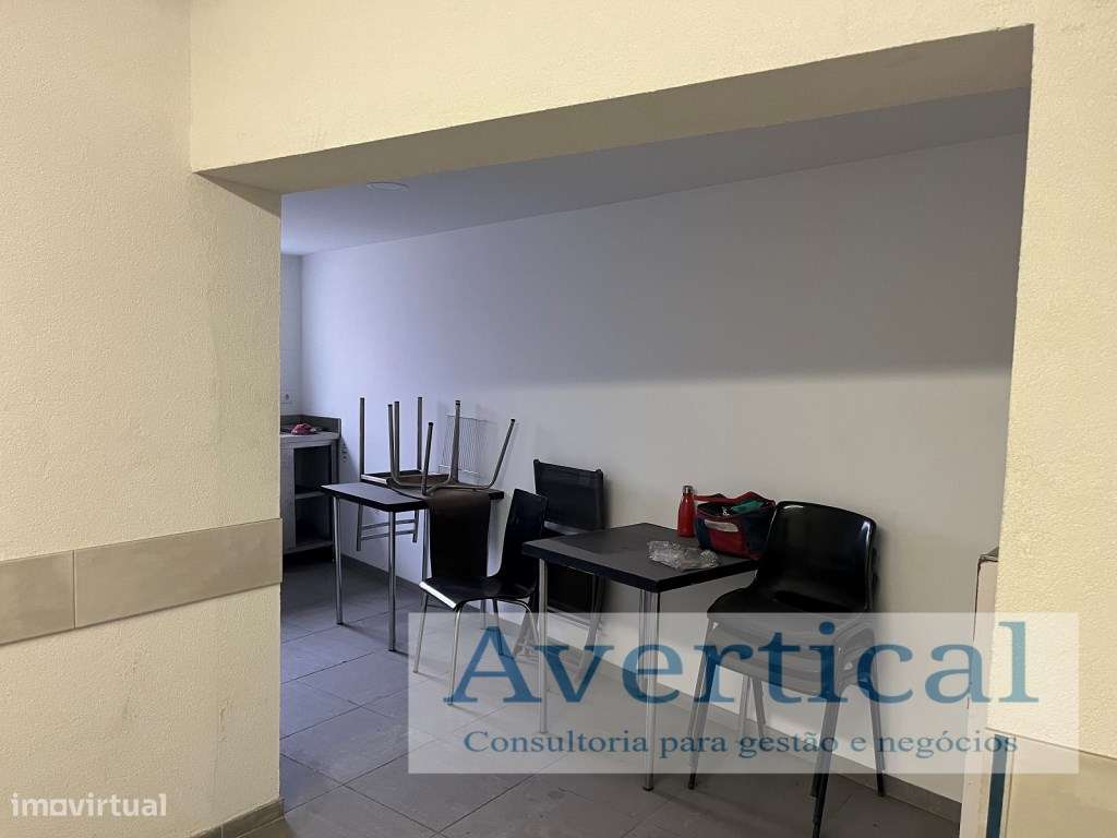 Armazém Industrial C/500m2 - Milheirós - Maia-10