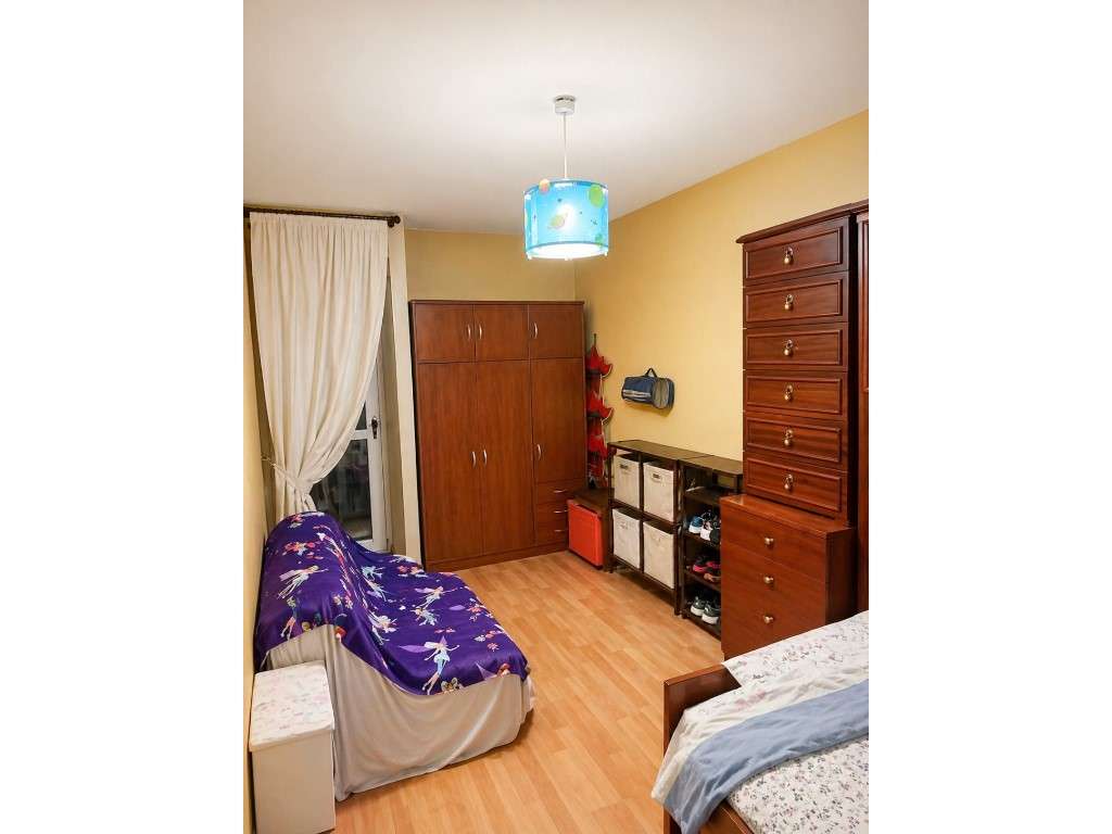 T2 renovado em Prédio de Referência no Vale da Amoreira-6