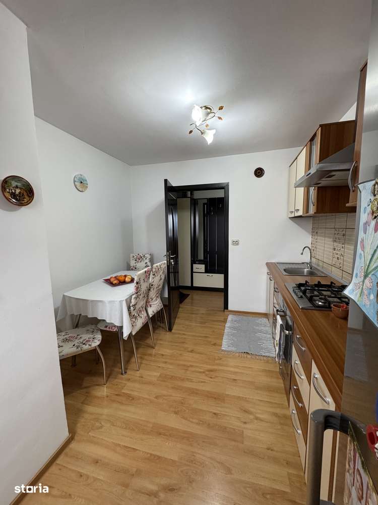 Vand apartament 3 camere decomandat-13