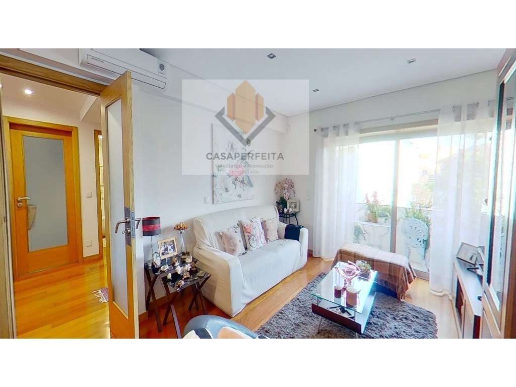Moradia T3 + Escritório com Espaço Exterior - Mafamude - Junto a Sa...-13