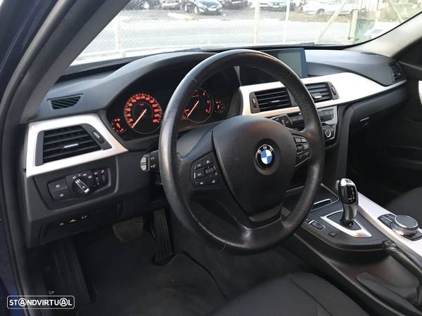 BMW 320 d Touring xDrive Ultimate Auto - 7