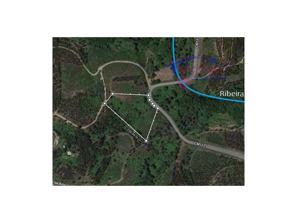 Terreno com muito potencial perto de ribeira - Grande imagem: 3/10