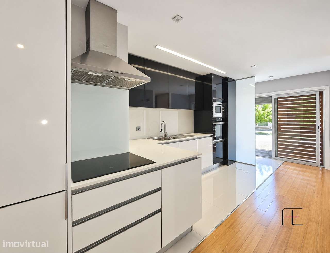 T2 com 120 m² Varanda e Garagem à Entrada de Espinho-9