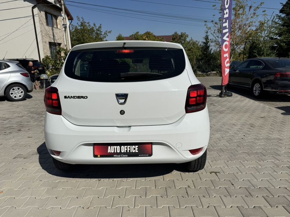 dacia sandero   1 5 blue dci laureate